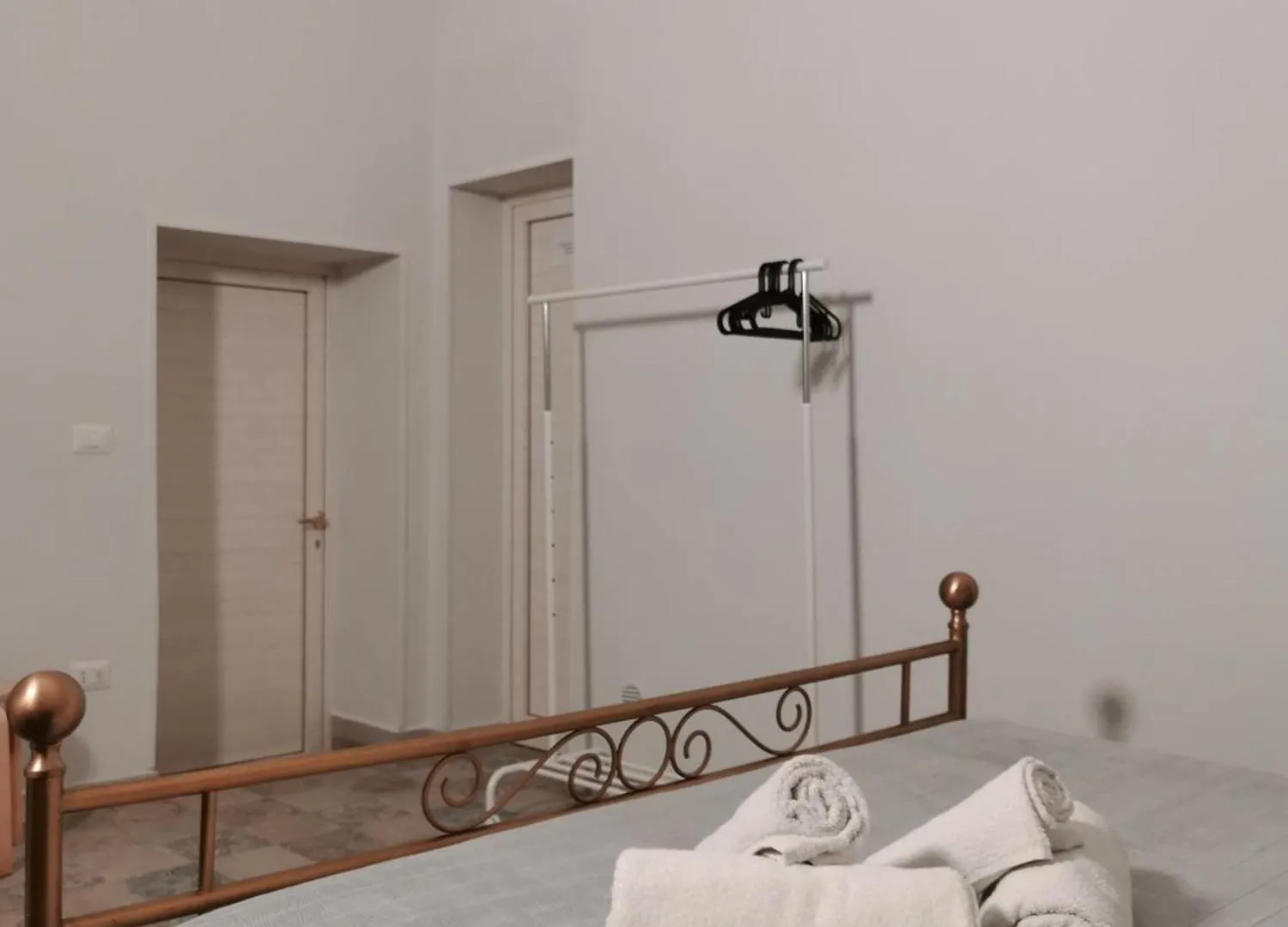Whiteflower Apartments Bari Italy