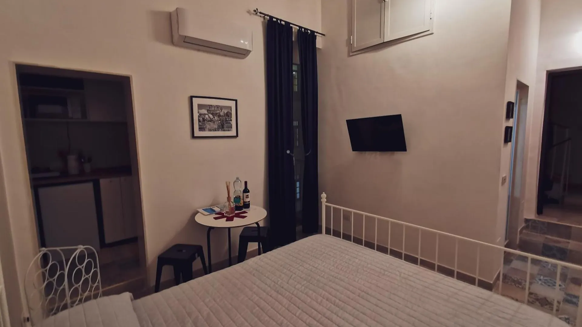 Whiteflower Apartments Bari
