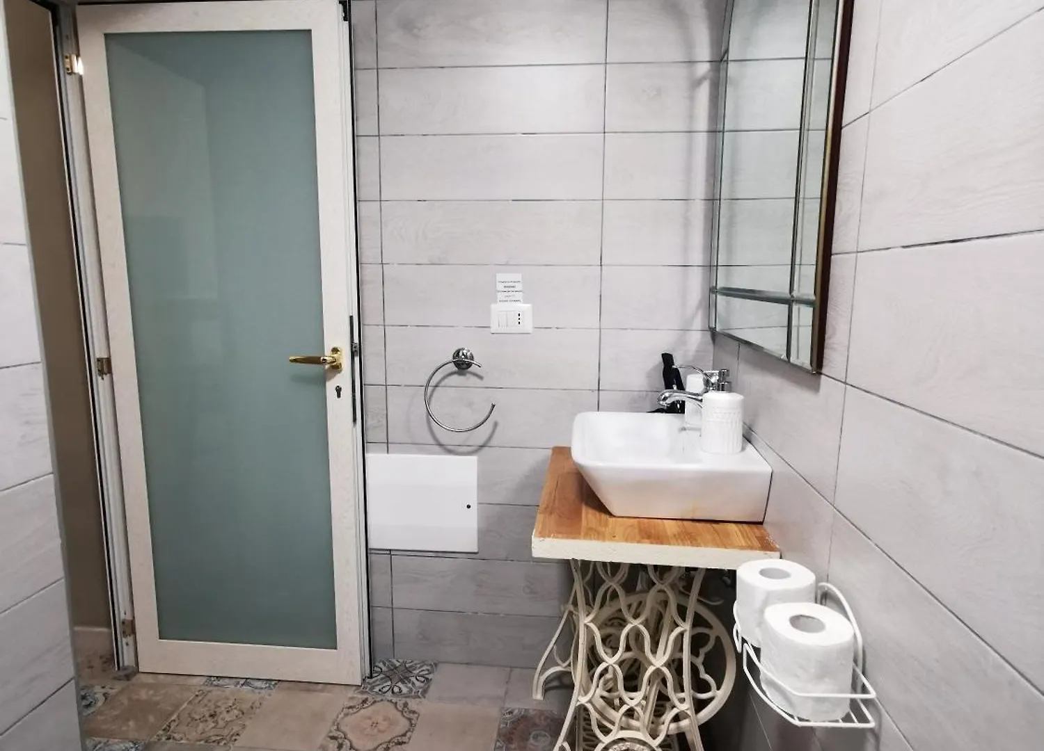 Whiteflower Apartments Bari