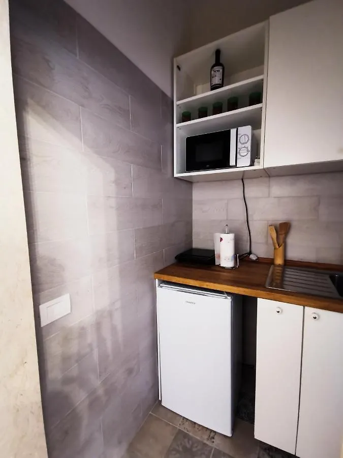 Whiteflower Apartments Bari