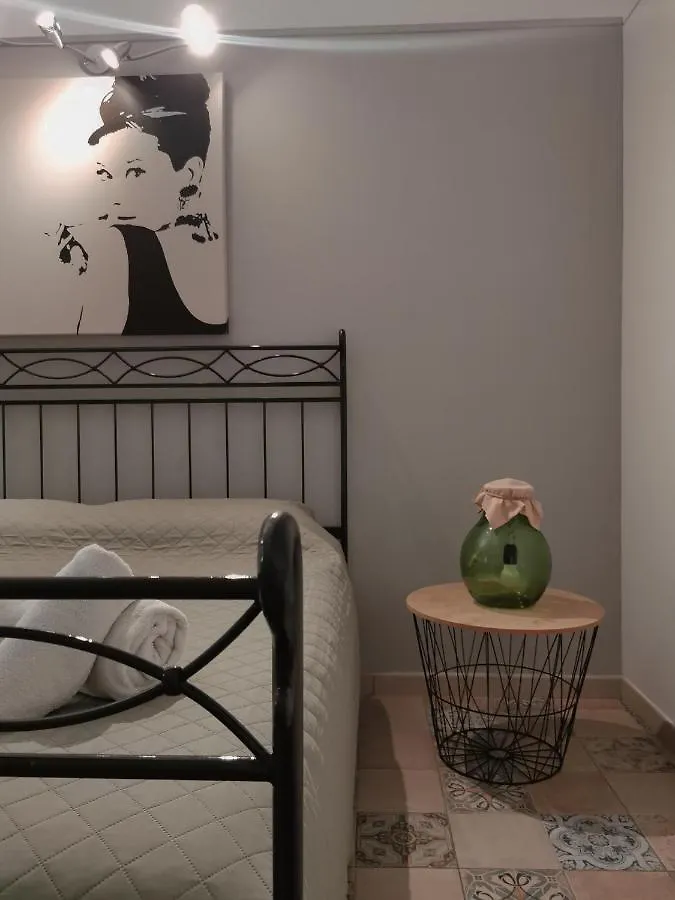 Whiteflower Apartments Bari
