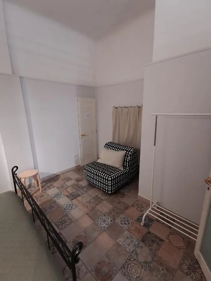 Whiteflower Apartments Bari