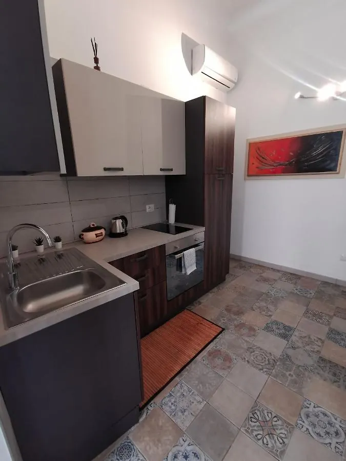 Whiteflower Apartments Bari