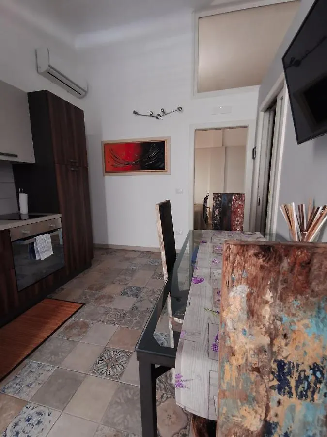 Whiteflower Apartments Bari