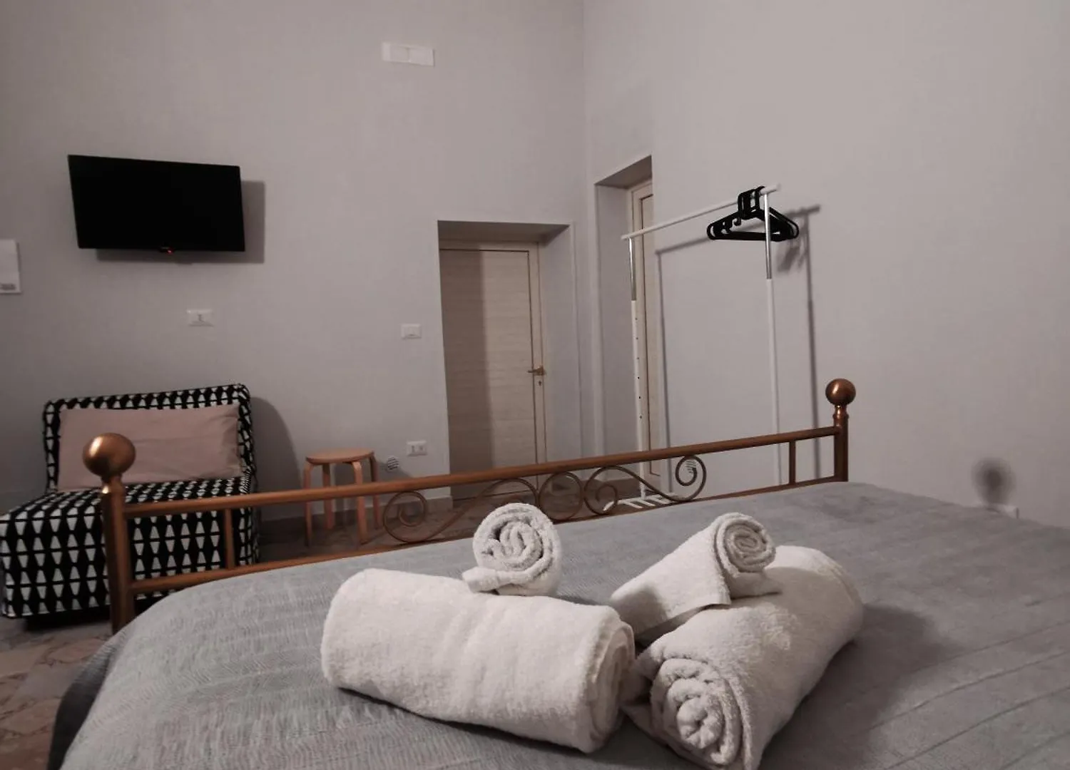 Whiteflower Apartments Bari 0*,  Italy