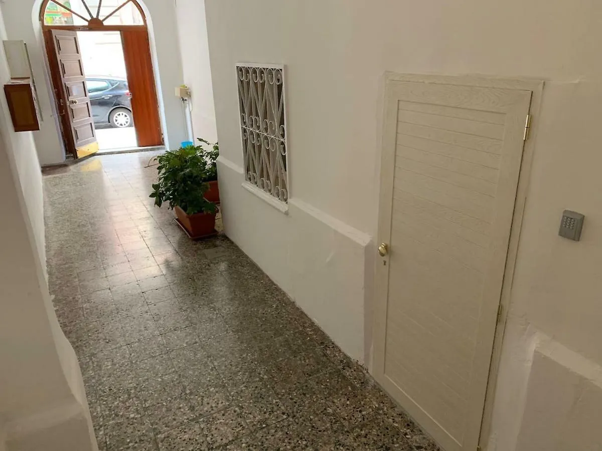 Whiteflower Apartments Bari